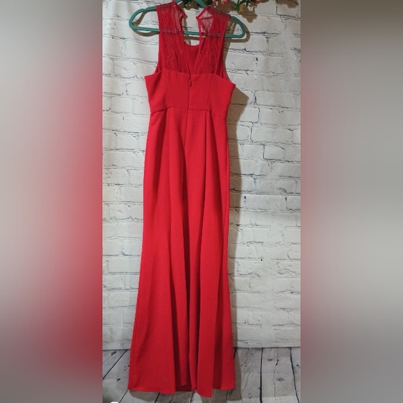 See Updated listing BCBGeneration Racerback Floral Lace Woven Mermaid HemlineGow - Picture 6 of 16